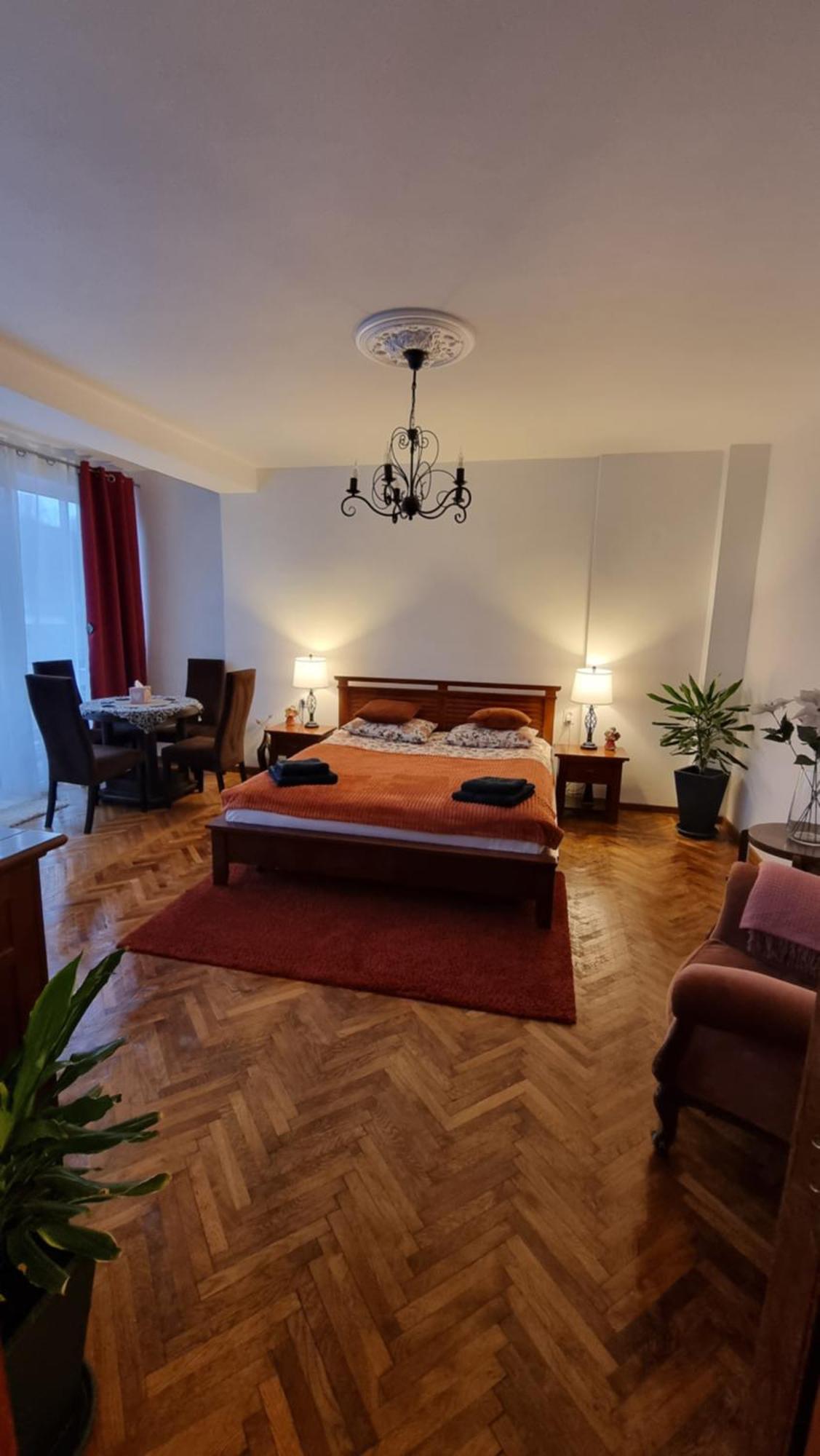 Toma Boutique Appartement Braşov Buitenkant foto