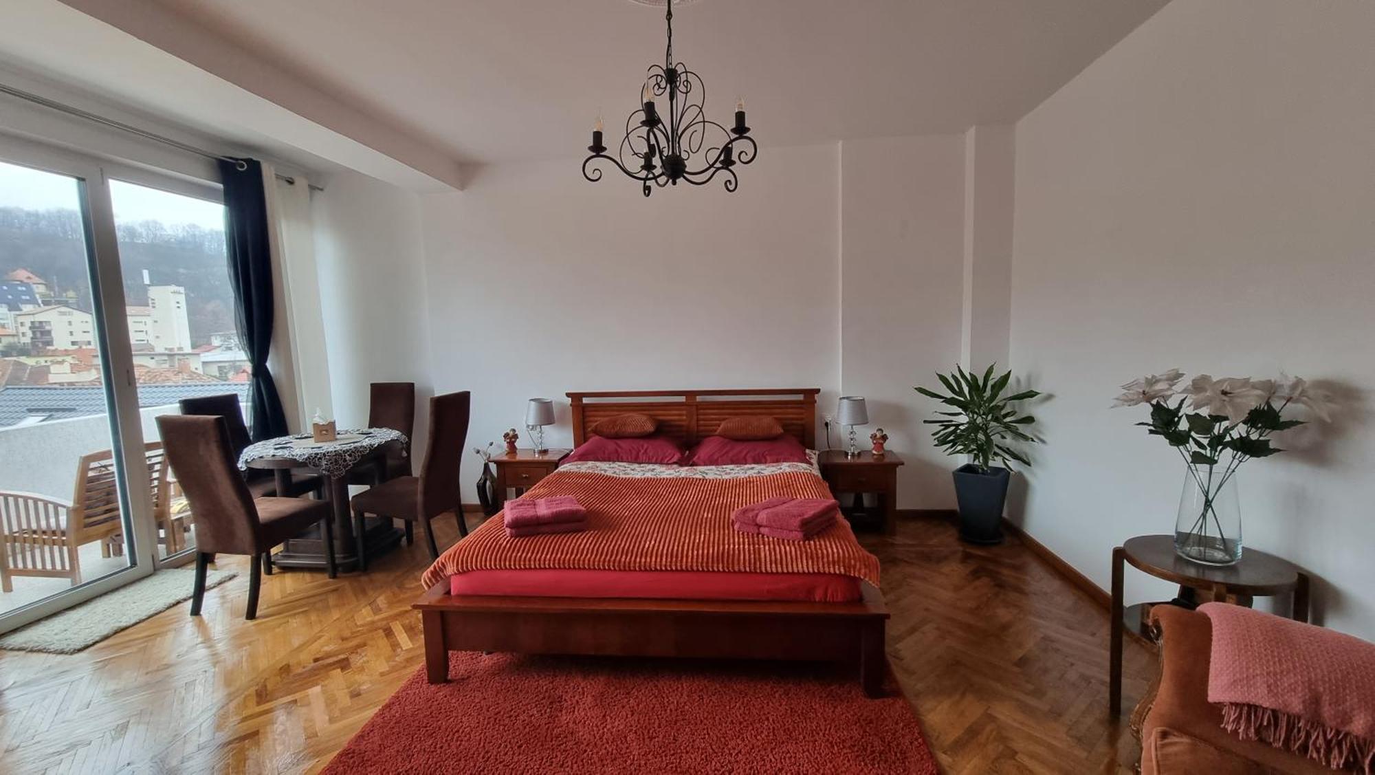 Toma Boutique Appartement Braşov Buitenkant foto