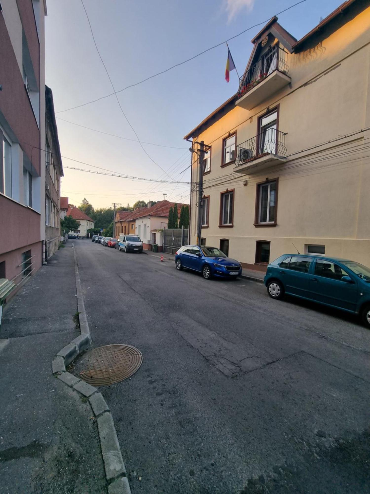 Toma Boutique Appartement Braşov Buitenkant foto