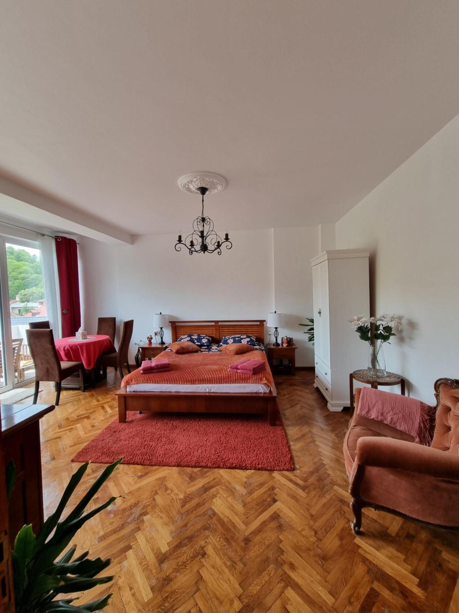 Toma Boutique Appartement Braşov Buitenkant foto